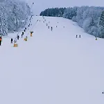 Yalet 2 Vlakbij Willingen Apartman *