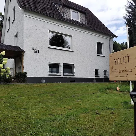 Yalet 2 -stalling 4 Bikes Und Skies- Vlakbij Willingen
